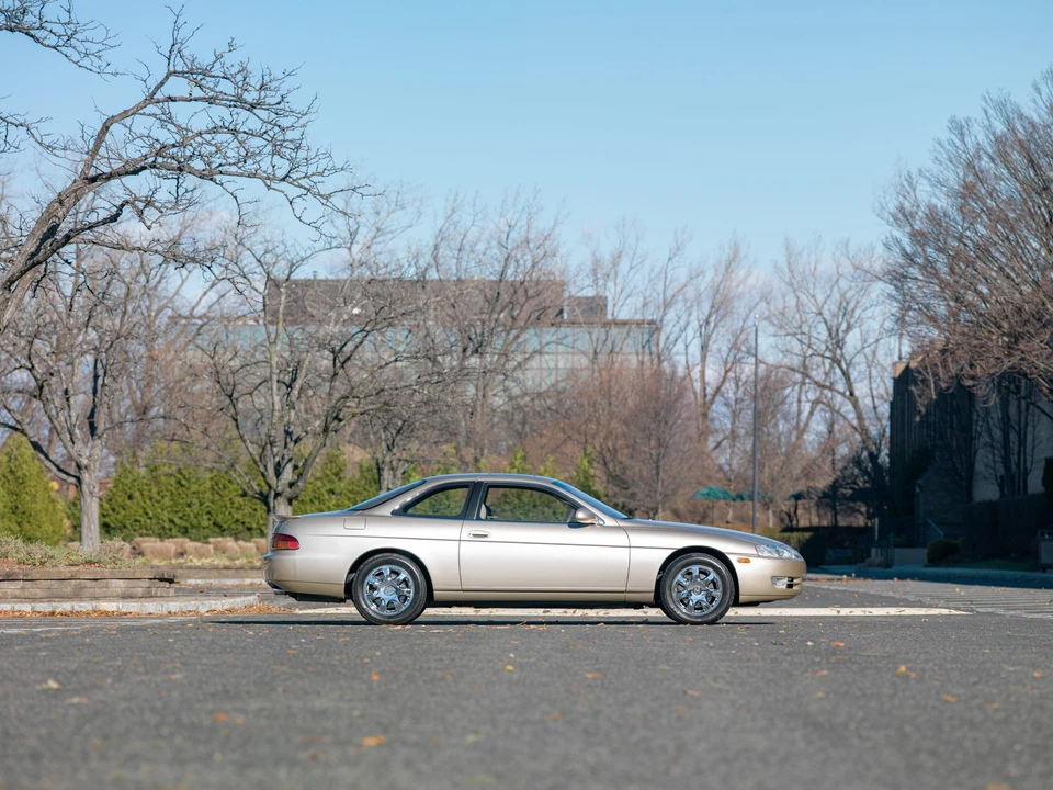 1996 Lexus SC400 - Image 5 of 31