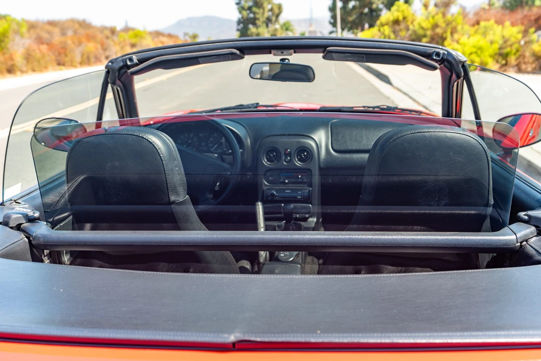 1996 Mazda NA MX-5 Miata - Image 28 of 31