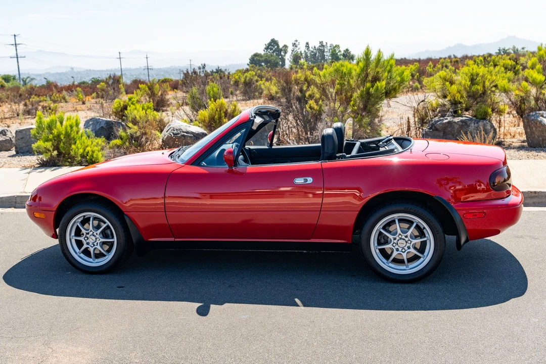 1996 Mazda NA MX-5 Miata - Image 9 of 31