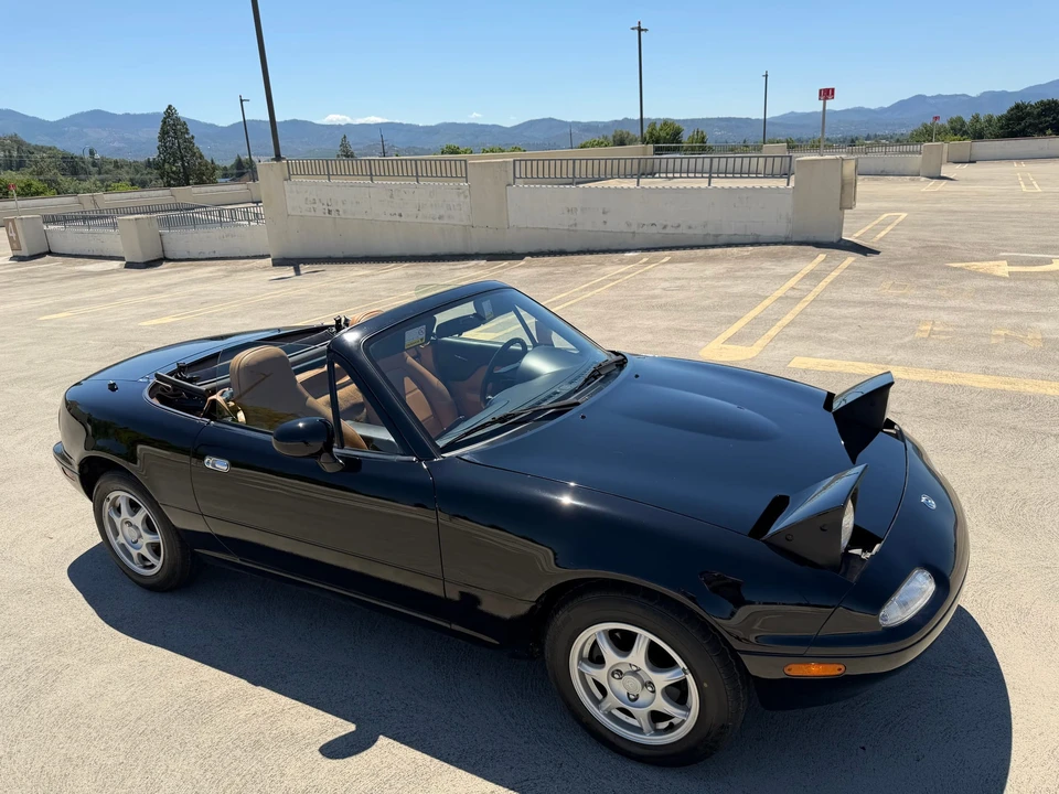 1997 Mazda NA MX-5 Miata - Image 2 of 31