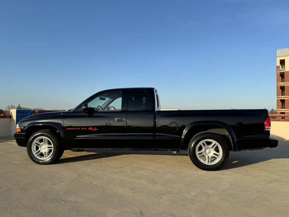 1998 Dodge Dakota 2nd Gen - Image 2 of 31