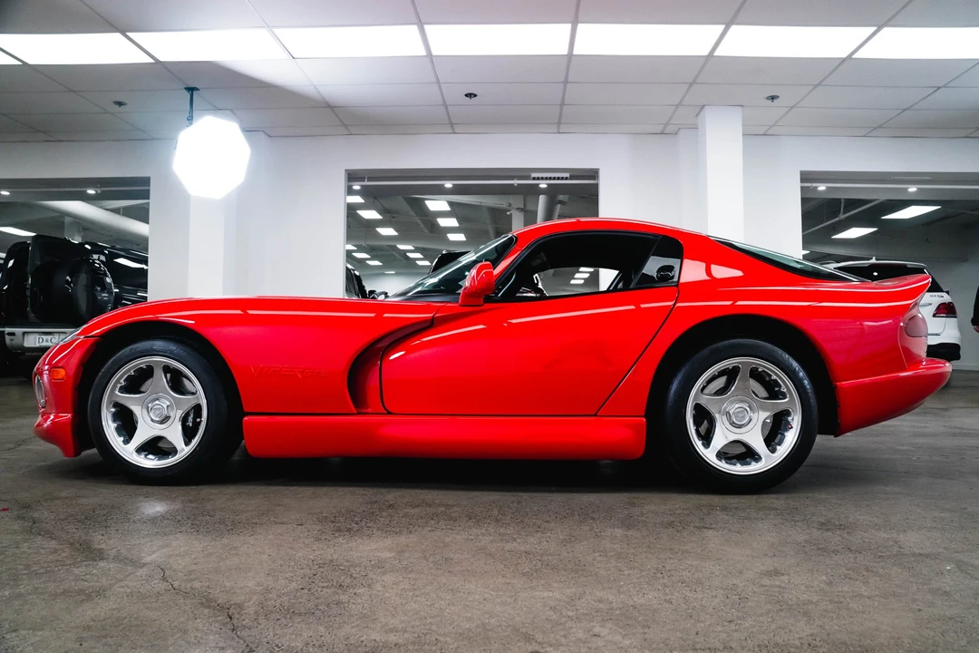 1998 Dodge Viper GTS 2nd Gen - Image 11 of 31
