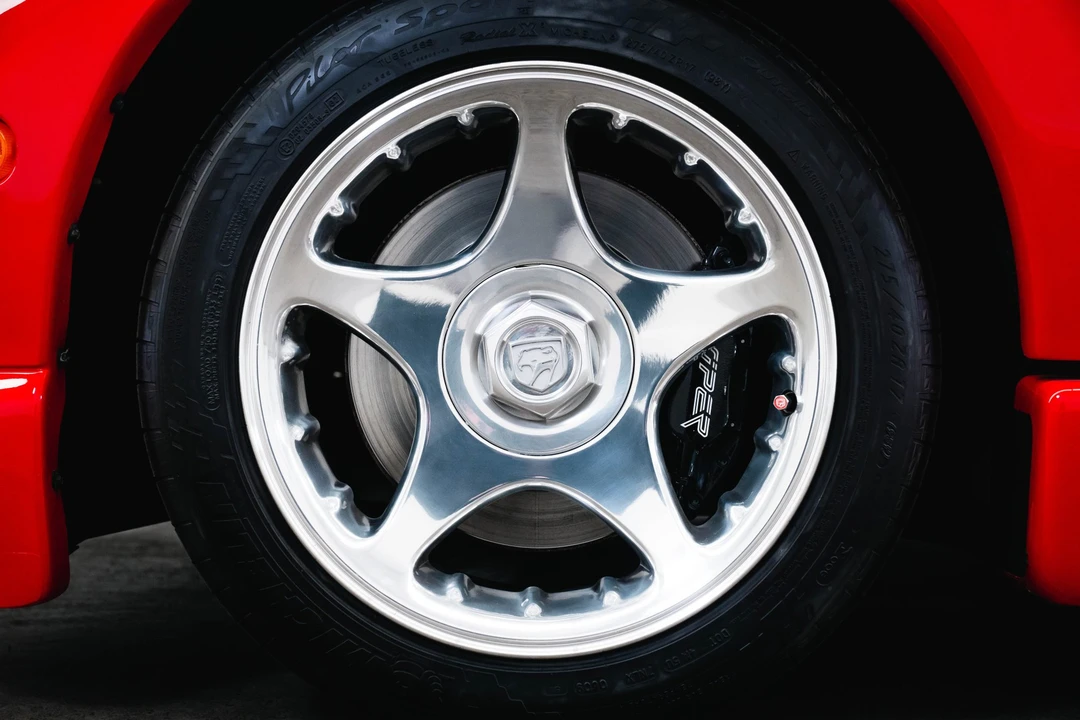 1998 Dodge Viper GTS 2nd Gen - Image 30 of 31
