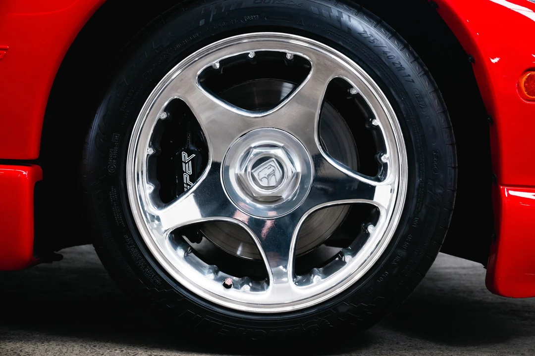 1998 Dodge Viper GTS 2nd Gen - Image 27 of 31