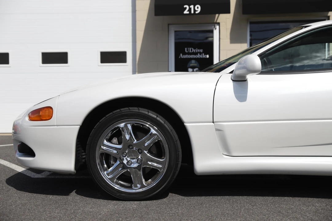 1998 Mitsubishi 3000GT Series 3 - Image 17 of 31