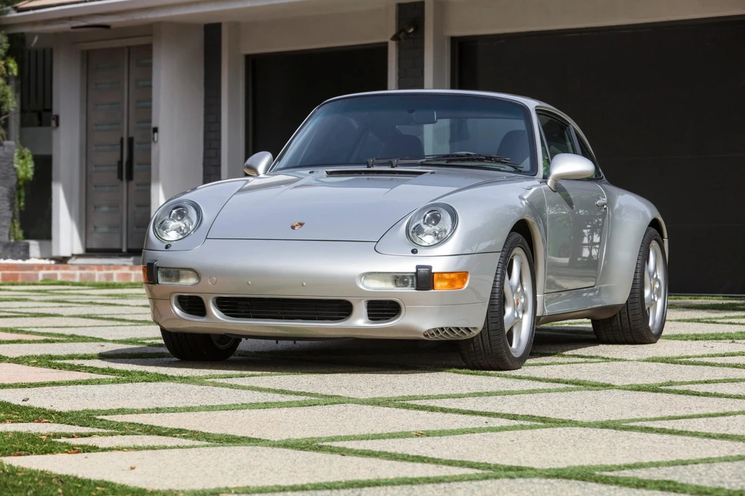 1998 Porsche 993 Carrera - Image 8 of 31