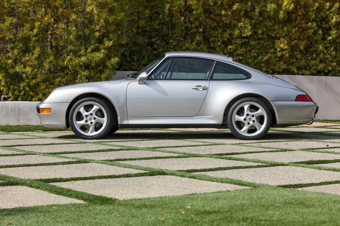 1998 Porsche 993 Carrera - Image 13 of 31