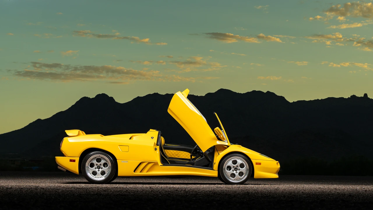 1999 Lamborghini Diablo VT - Image 18 of 31