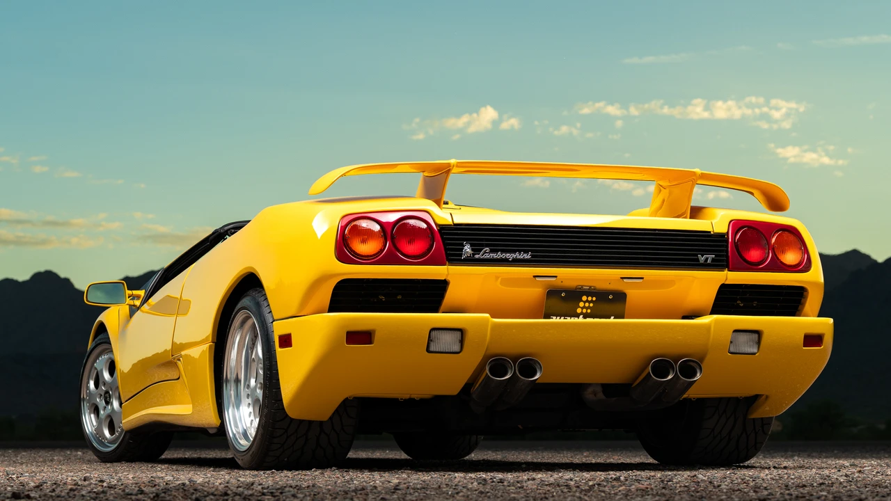 1999 Lamborghini Diablo VT - Image 30 of 31