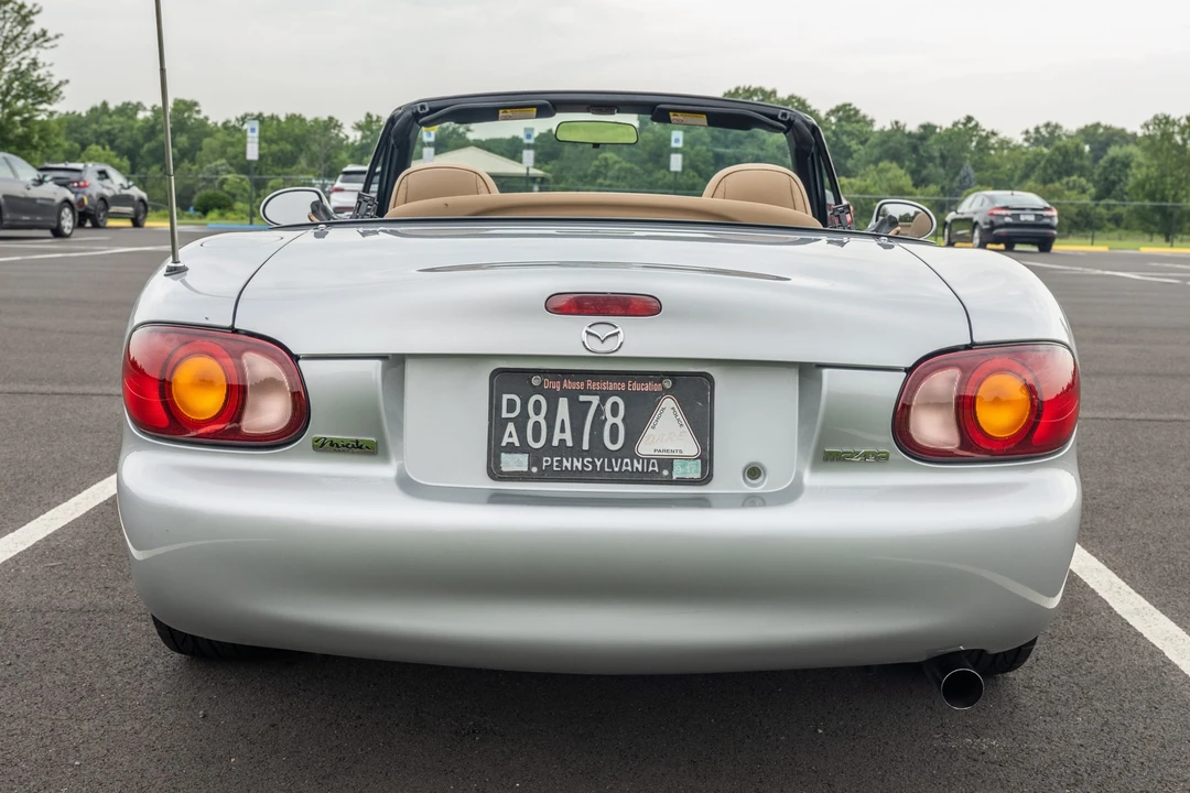 1999 Mazda NB MX-5 Miata - Image 5 of 31