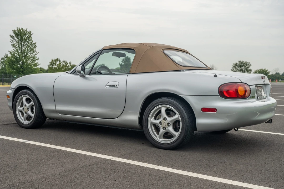 1999 Mazda NB MX-5 Miata - Image 12 of 31