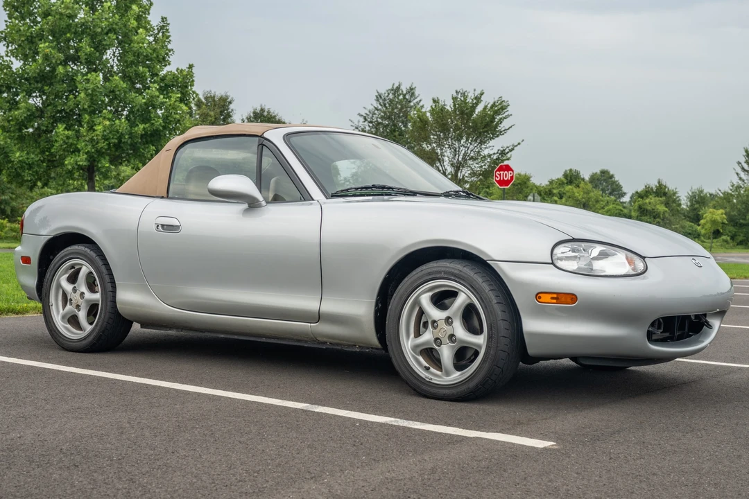 1999 Mazda NB MX-5 Miata - Image 16 of 31