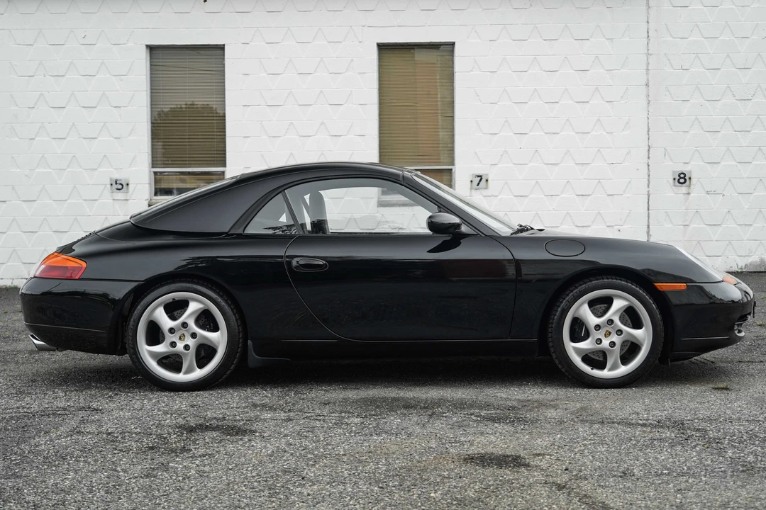 1999 Porsche 996 Carrera - Image 18 of 31