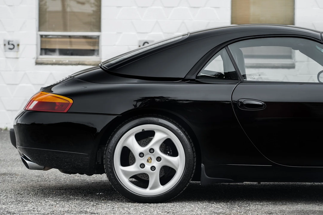 1999 Porsche 996 Carrera - Image 29 of 31