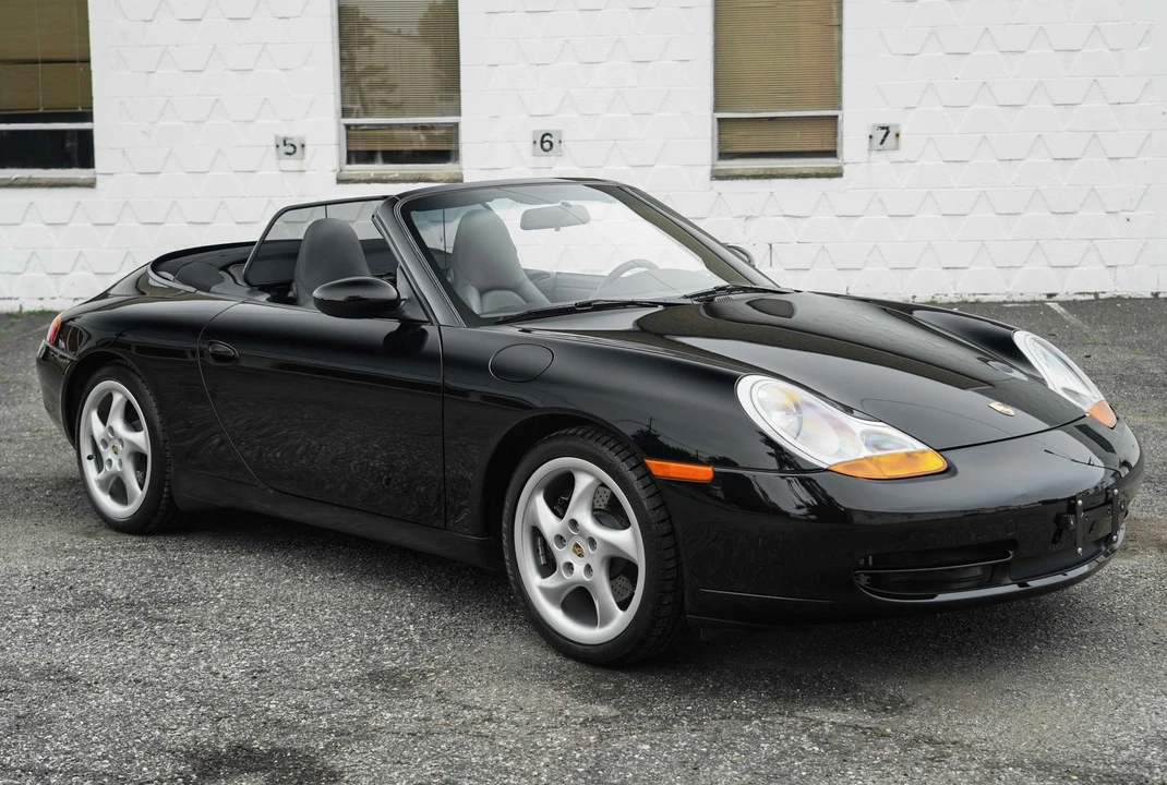 1999 Porsche 996 Carrera - Image 23 of 31