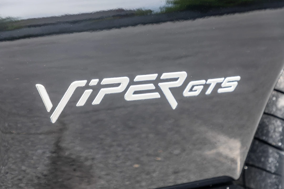 2000 Dodge Viper GTS 2nd Gen - Image 27 of 31