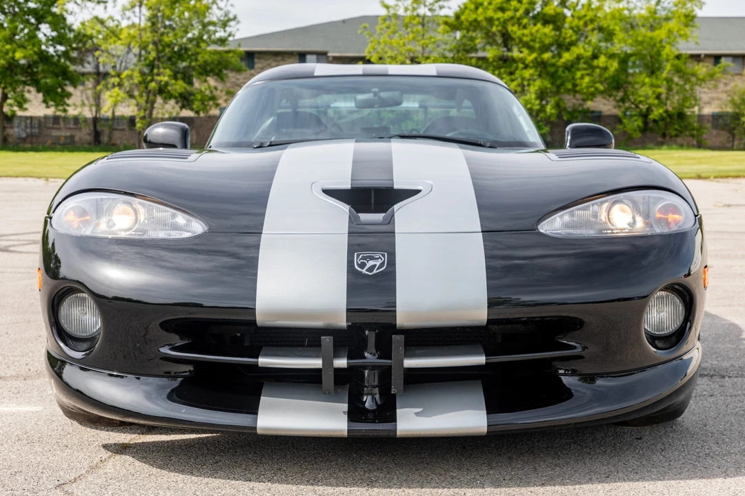 2000 Dodge Viper GTS 2nd Gen - Image 9 of 31