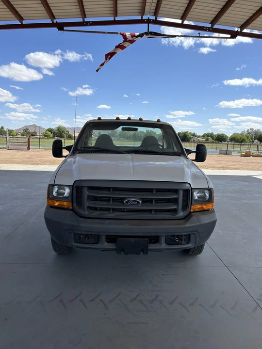 2000 Ford Super Duty 1st Gen - Image 2 of 31