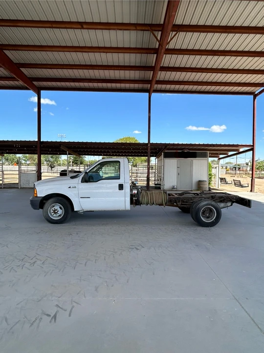 2000 Ford Super Duty 1st Gen - Image 4 of 31