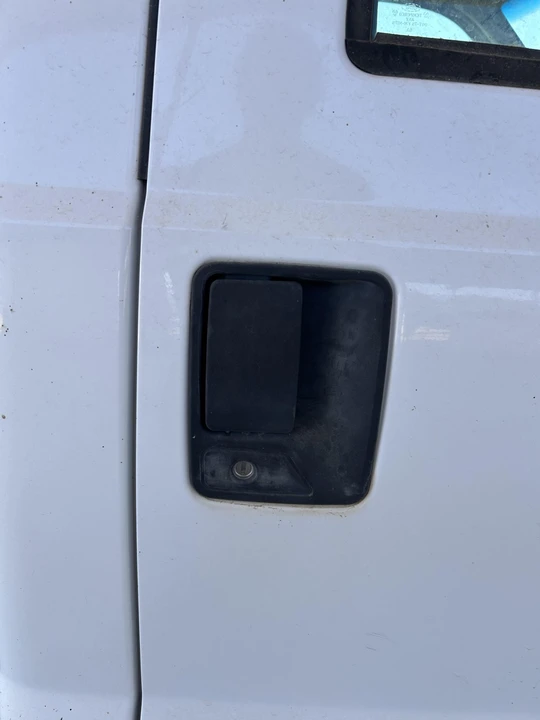 2000 Ford Super Duty 1st Gen - Image 17 of 31