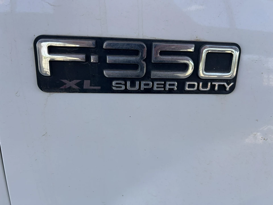 2000 Ford Super Duty 1st Gen - Image 20 of 31