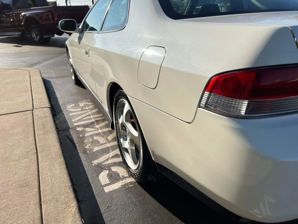 2000 Honda Prelude 5th Gen - Image 18 of 31