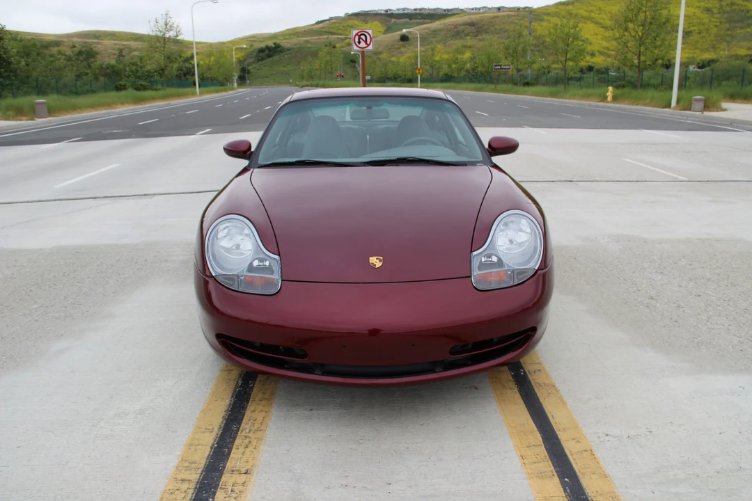 2000 Porsche 996 Carrera - Image 2 of 31