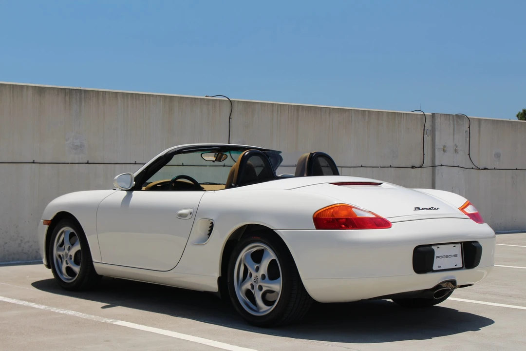 2000 Porsche 986 Boxster - Image 9 of 31