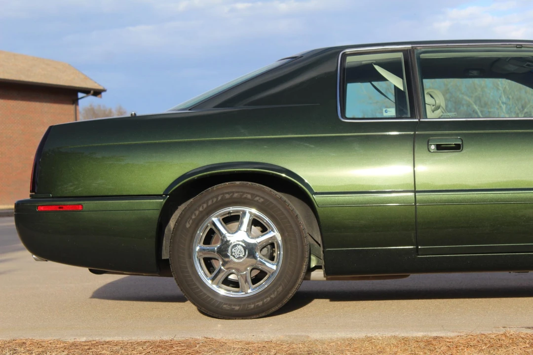 2001 Cadillac Eldorado 12th Gen - Image 25 of 31