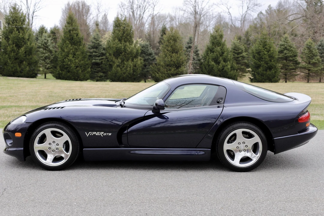 2001 Dodge Viper GTS 2nd Gen - Image 4 of 31