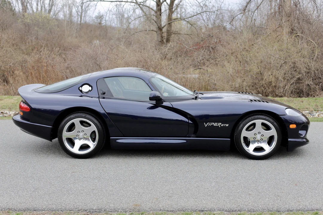 2001 Dodge Viper GTS 2nd Gen - Image 16 of 31