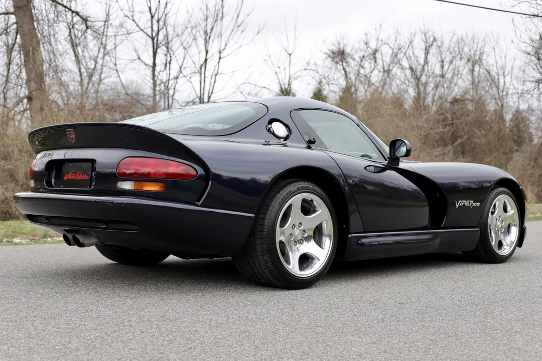 2001 Dodge Viper GTS 2nd Gen - Image 19 of 31