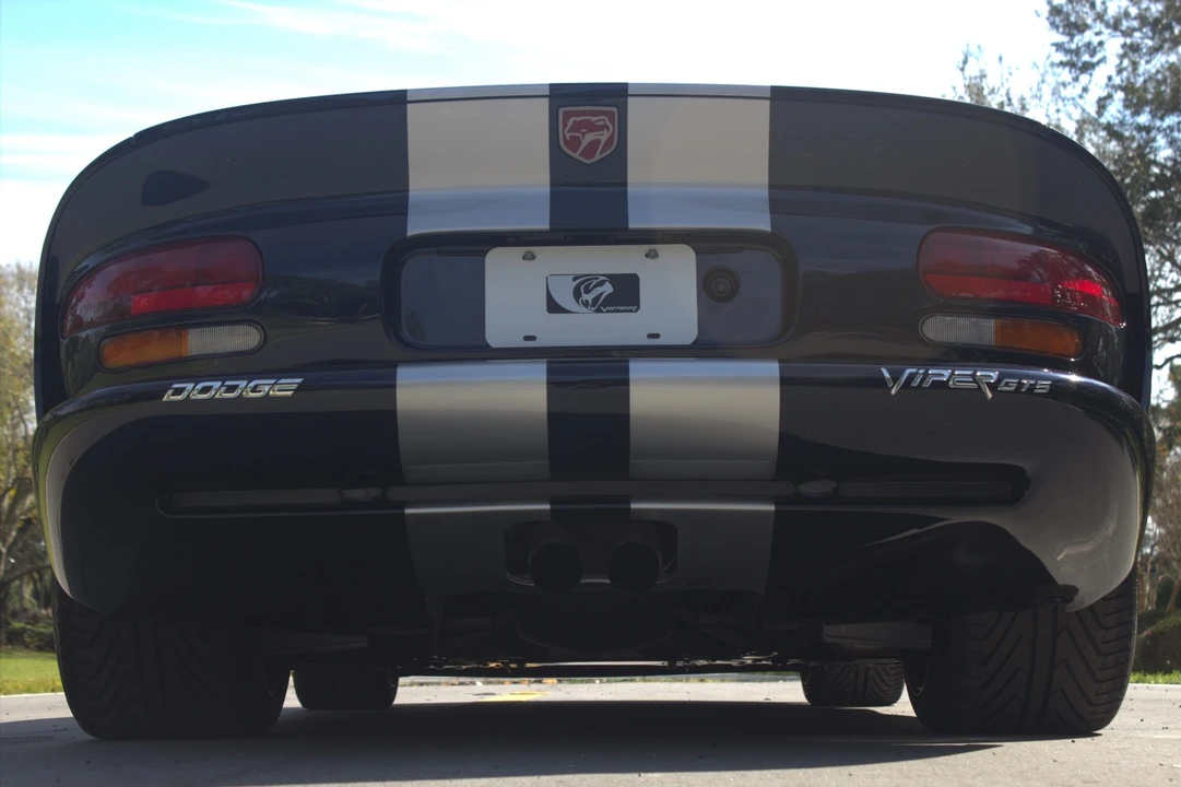 2001 Dodge Viper GTS 2nd Gen - Image 13 of 31