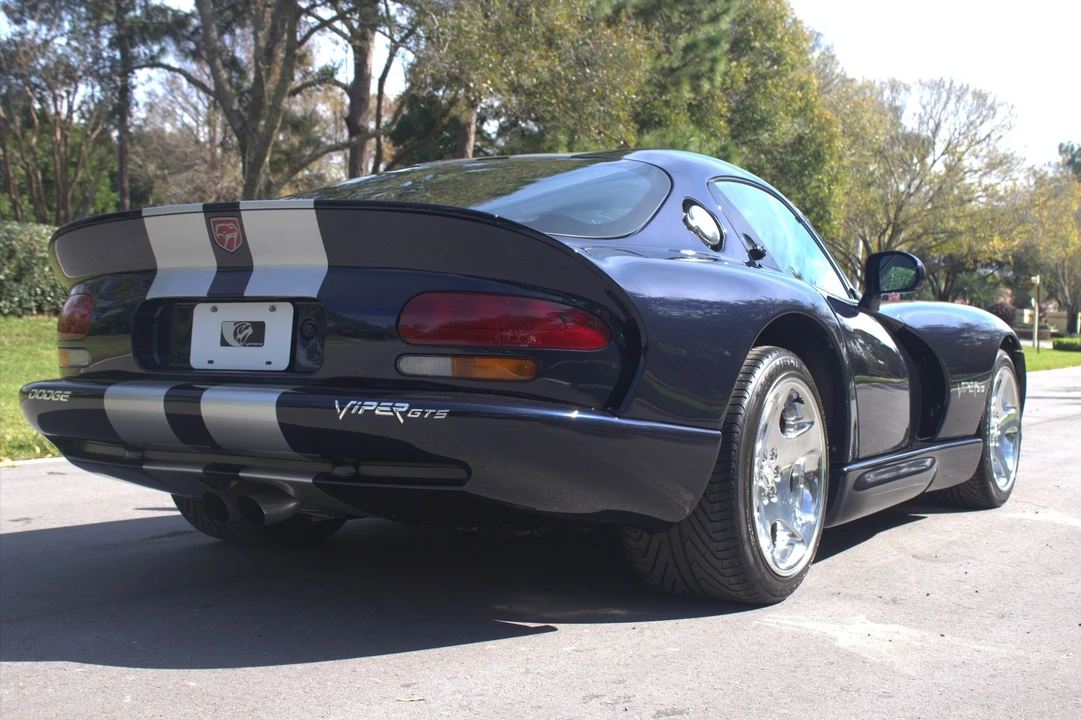 2001 Dodge Viper GTS 2nd Gen - Image 15 of 31