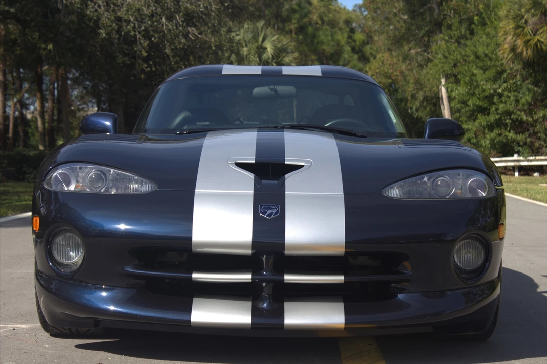 2001 Dodge Viper GTS 2nd Gen - Image 25 of 31