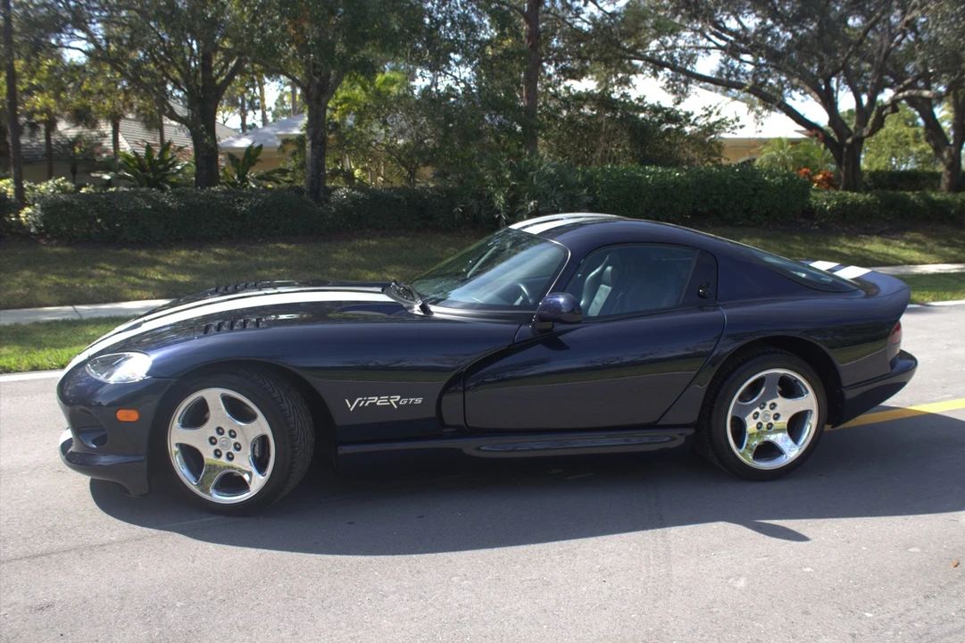 2001 Dodge Viper GTS 2nd Gen - Image 9 of 31