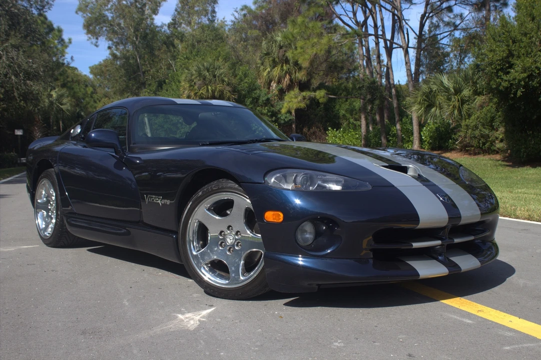 2001 Dodge Viper GTS 2nd Gen - Image 20 of 31