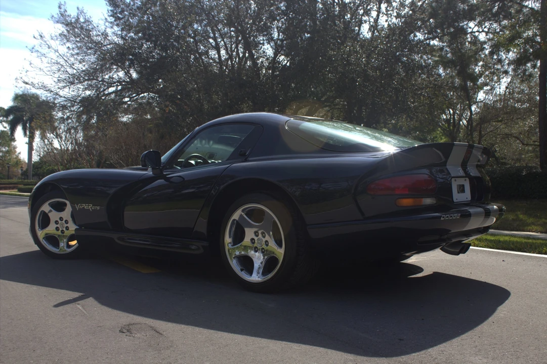 2001 Dodge Viper GTS 2nd Gen - Image 10 of 31