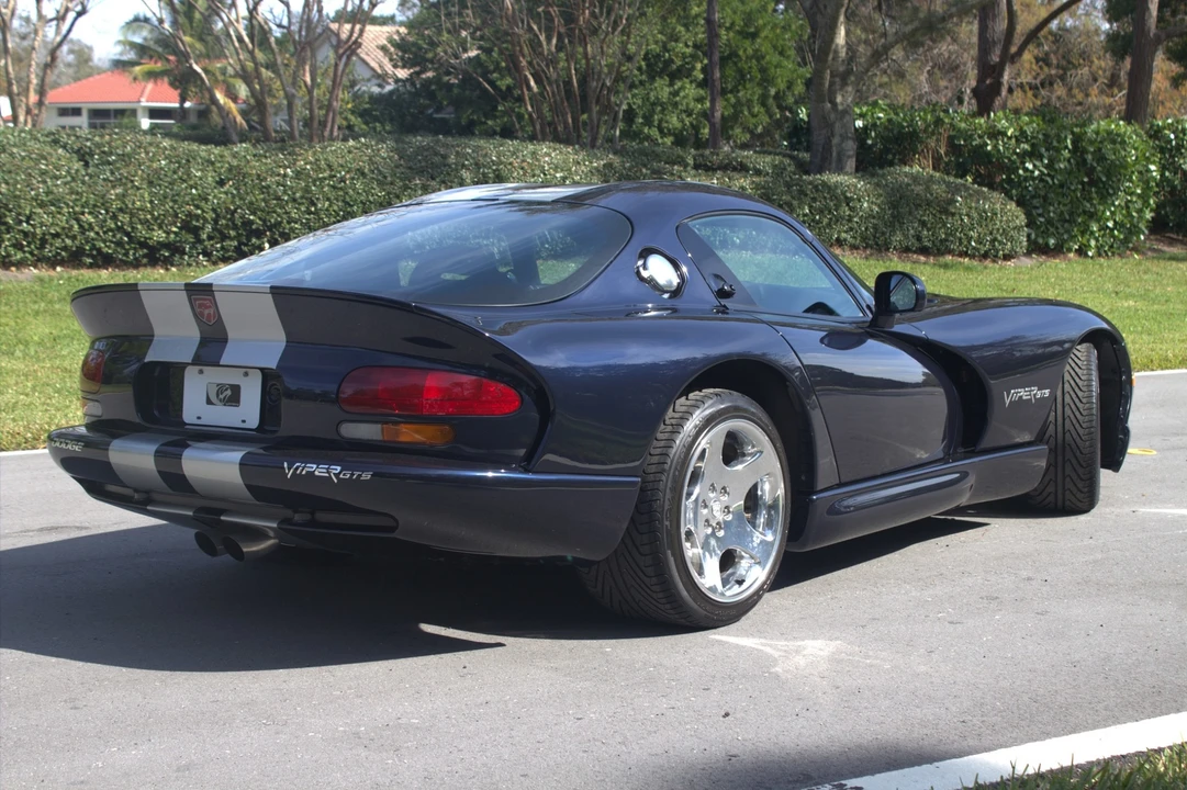 2001 Dodge Viper GTS 2nd Gen - Image 17 of 31