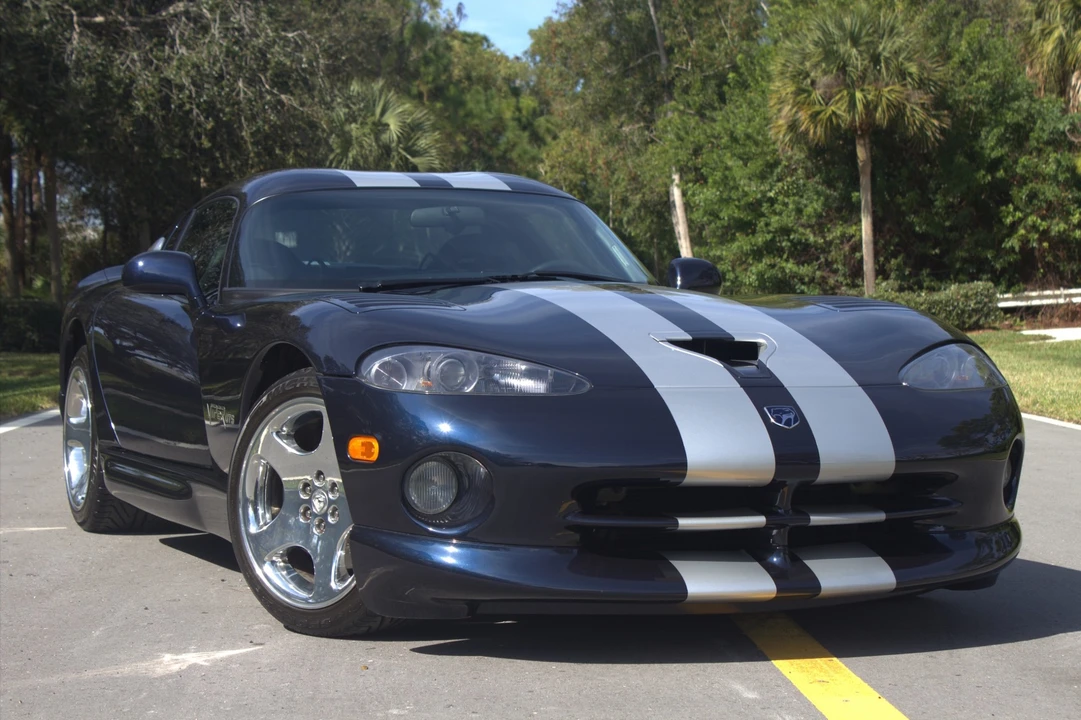 2001 Dodge Viper GTS 2nd Gen - Image 23 of 31