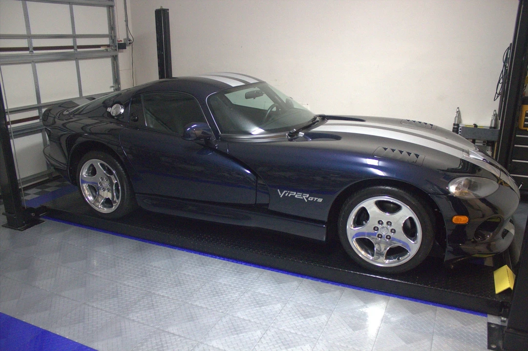 2001 Dodge Viper GTS 2nd Gen - Image 29 of 31