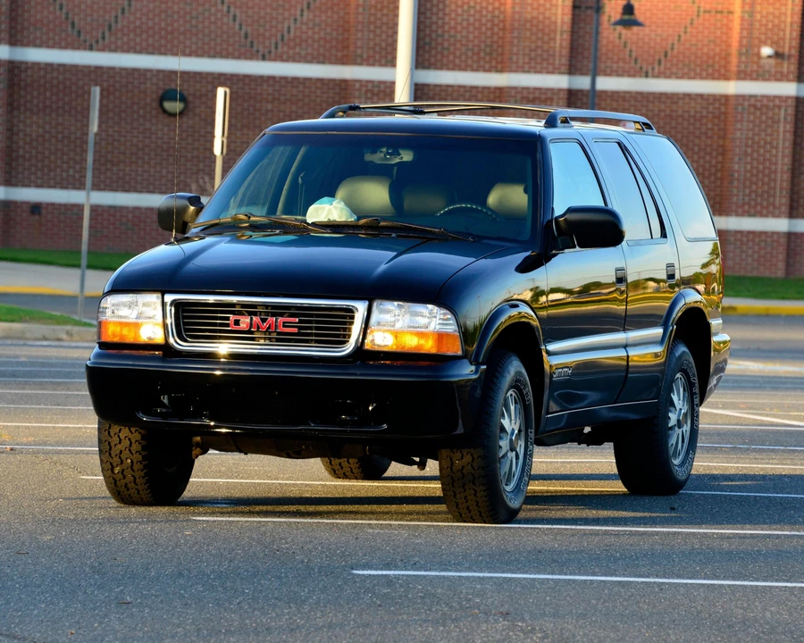 2001 GMC S-15 Jimmy 2nd Gen - Image 2 of 31