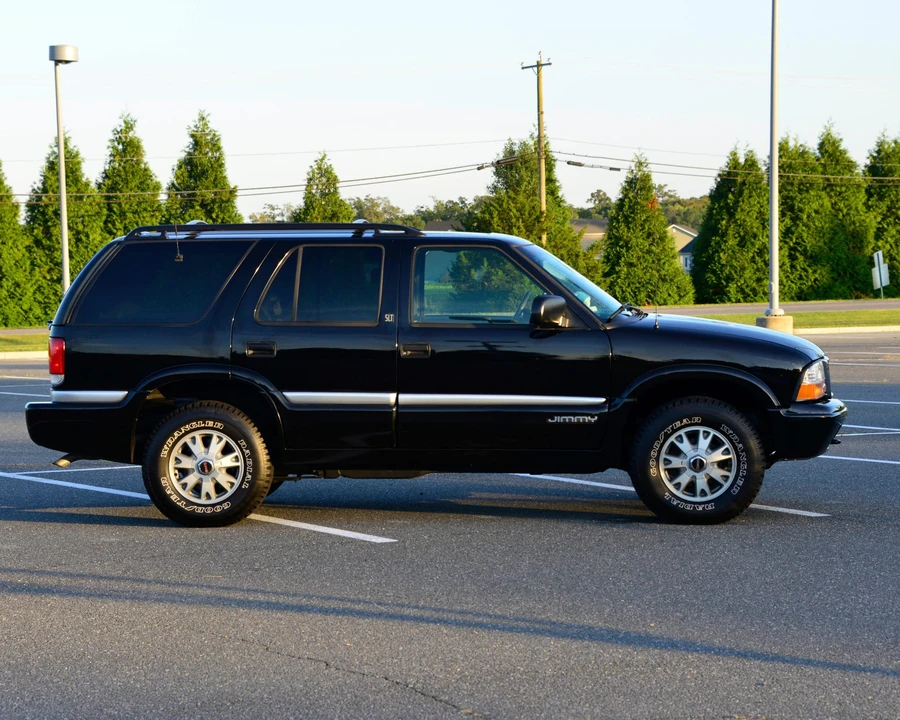 2001 GMC S-15 Jimmy 2nd Gen - Image 11 of 31