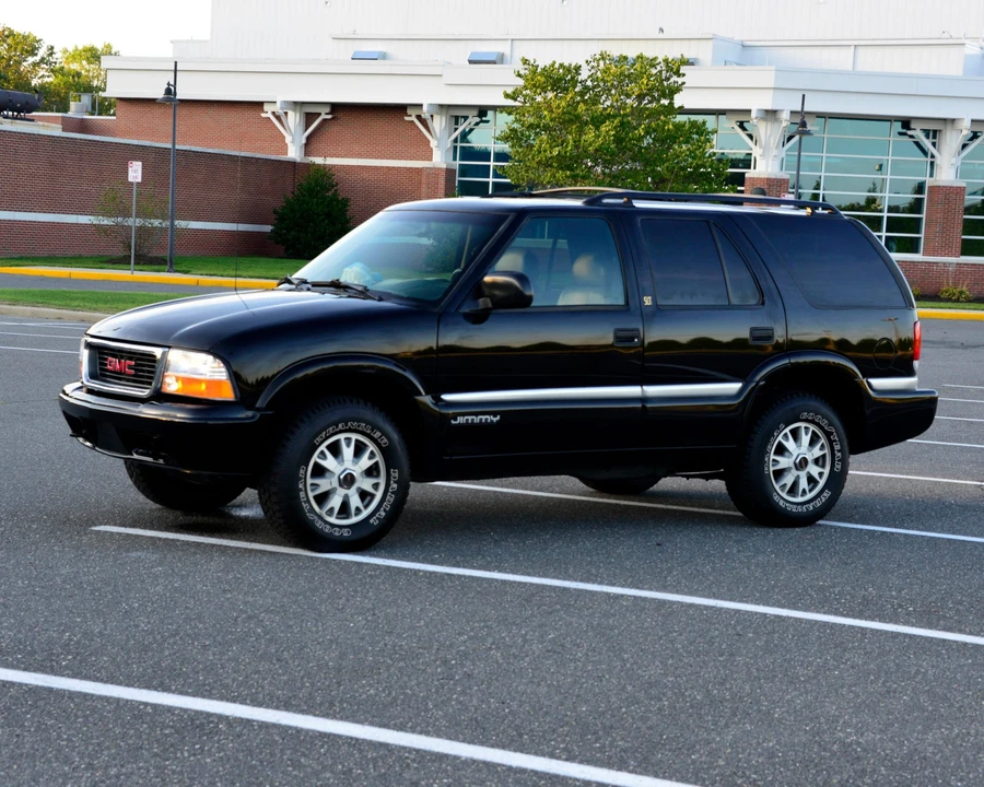 2001 GMC S-15 Jimmy 2nd Gen - Image 4 of 31