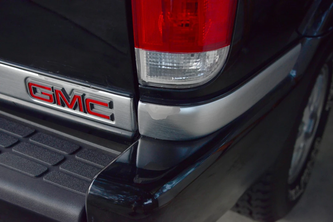 2001 GMC S-15 Jimmy 2nd Gen - Image 30 of 31