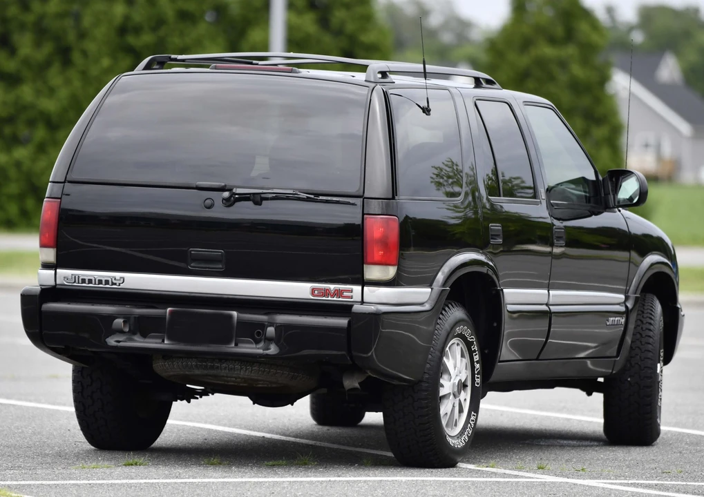 2001 GMC S-15 Jimmy 2nd Gen - Image 18 of 31