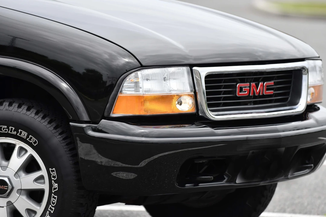 2001 GMC S-15 Jimmy 2nd Gen - Image 22 of 31
