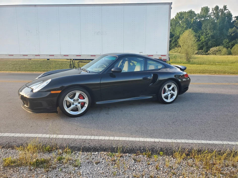 2001 Porsche 996 Turbo - Image 13 of 31