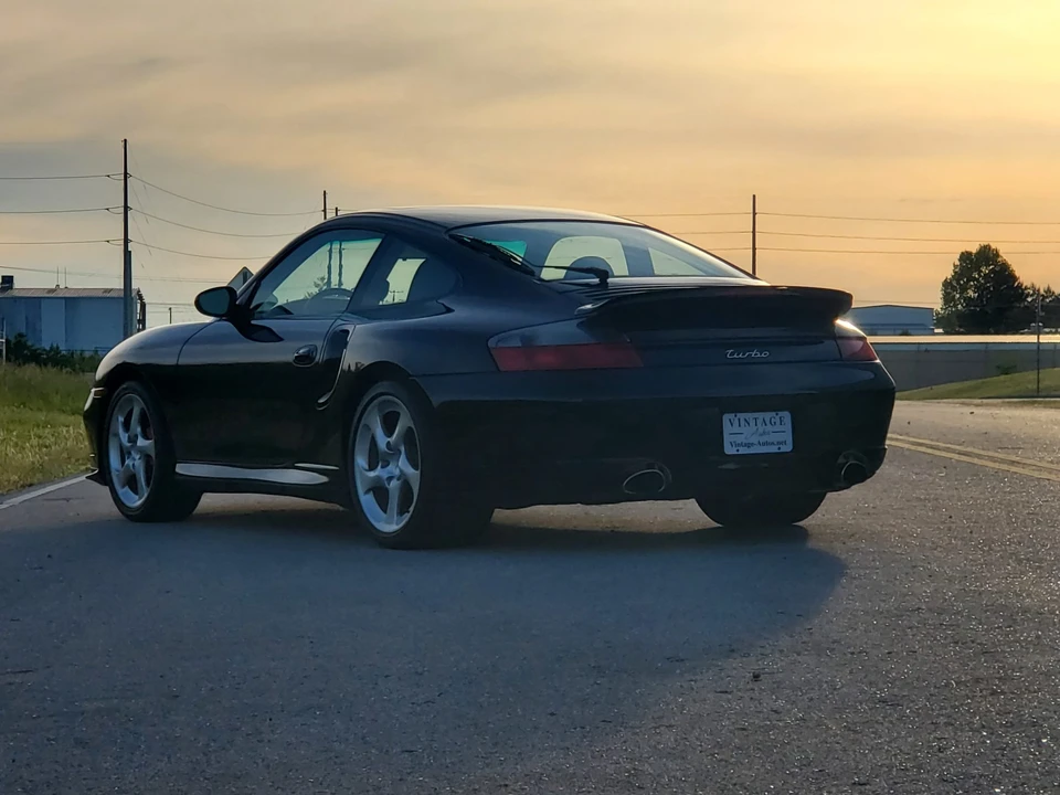 2001 Porsche 996 Turbo - Image 10 of 31