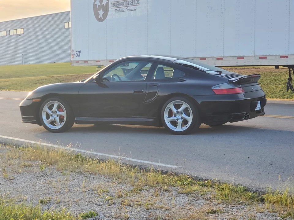 2001 Porsche 996 Turbo - Image 11 of 31